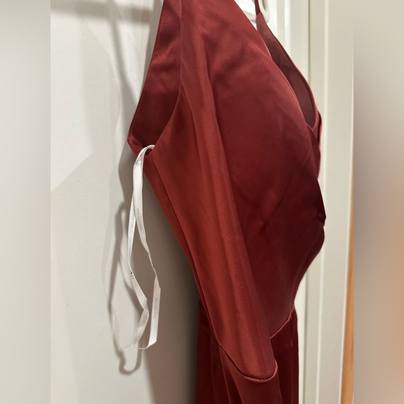 AW Bridal Adeliza Dress Size 8 Burgundy Satin Charmeuse NEW! - Picture 5 of 13